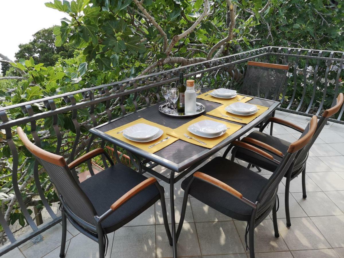 Katarina Apartment Punat Exterior photo